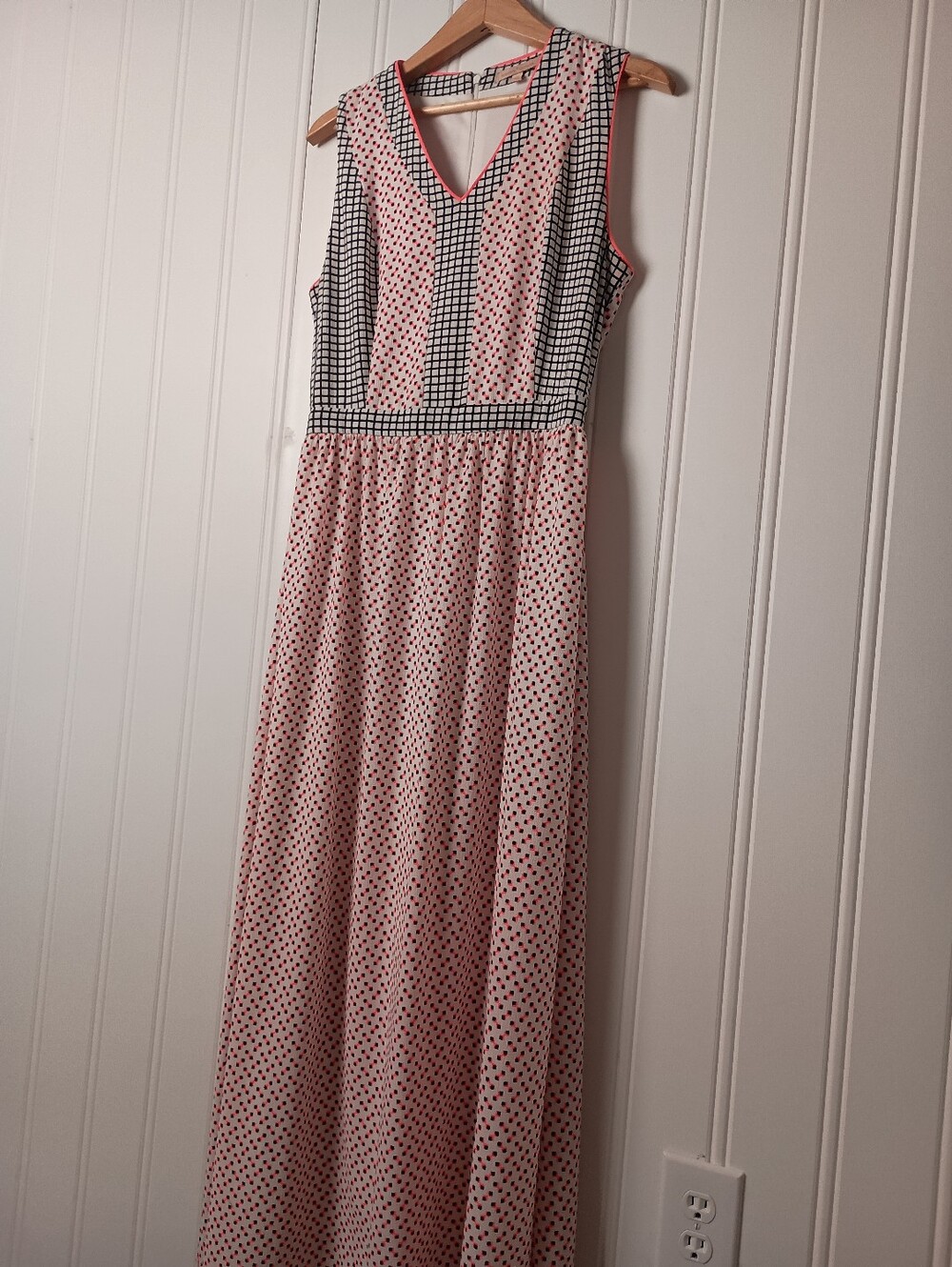 Gibson Latimer- Sleeveless Pink and Black Polka Dot Maxi Dress- Size M